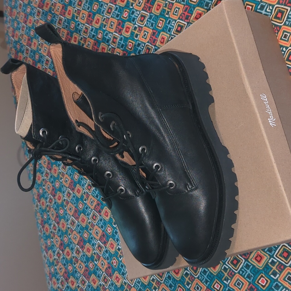 NWOT Madewell Lugsole Boot